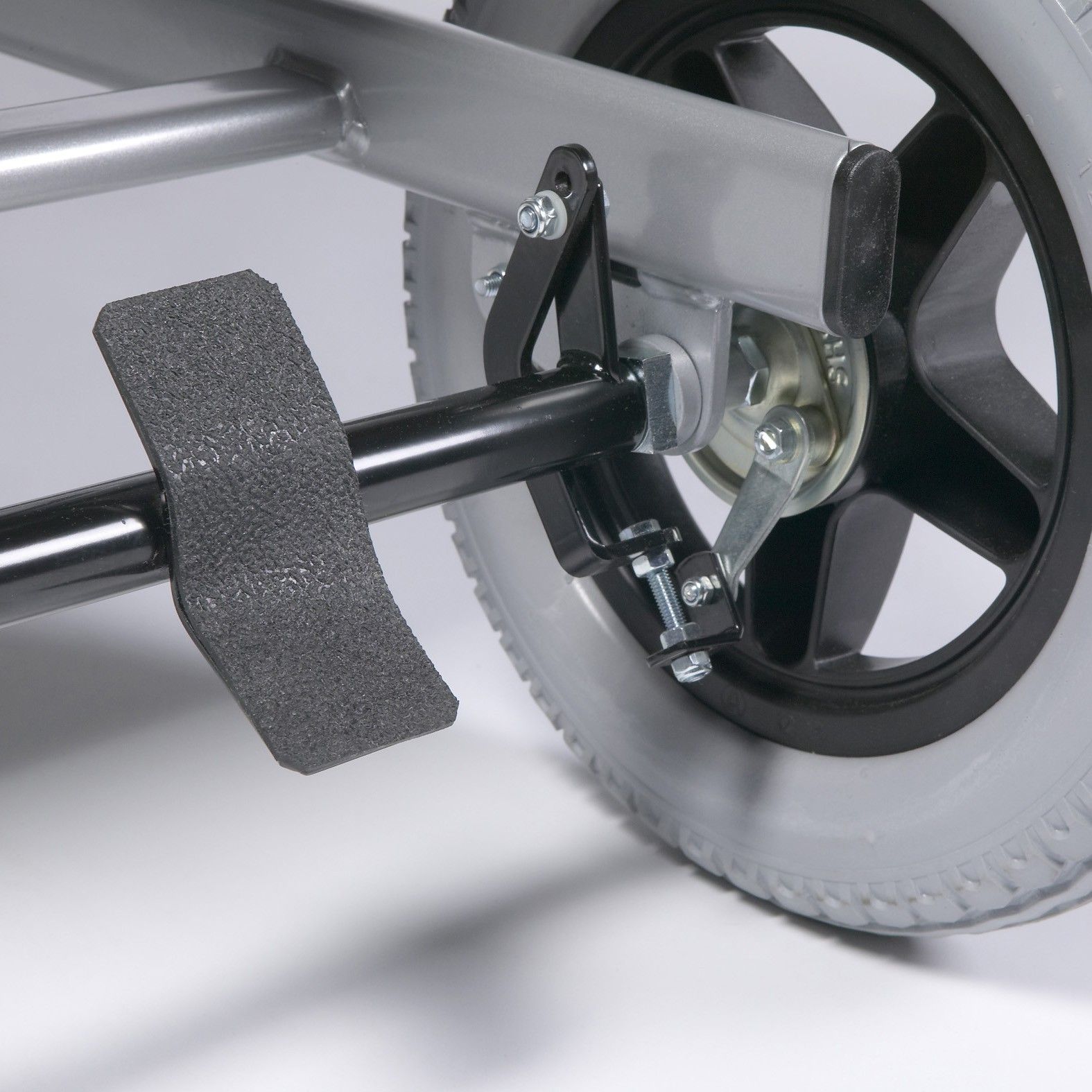 Кресло-коляска механическая многофункциональная Coraille Vermeiren купить в OrtoMir24